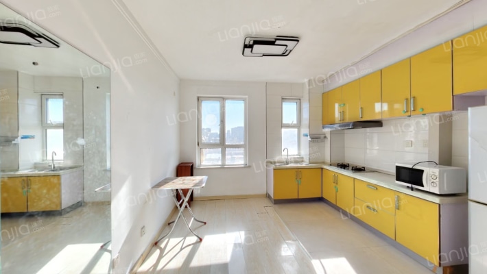 世纪新城五期二手房实景图