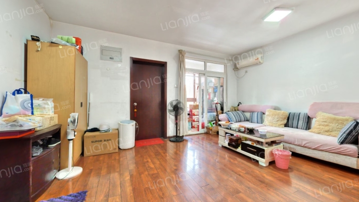 加州水郡三期二手房实景图