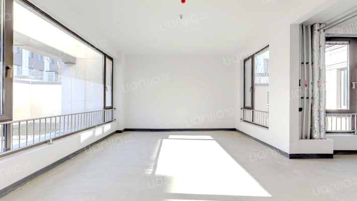 鲁能格拉斯小镇二手房实景图