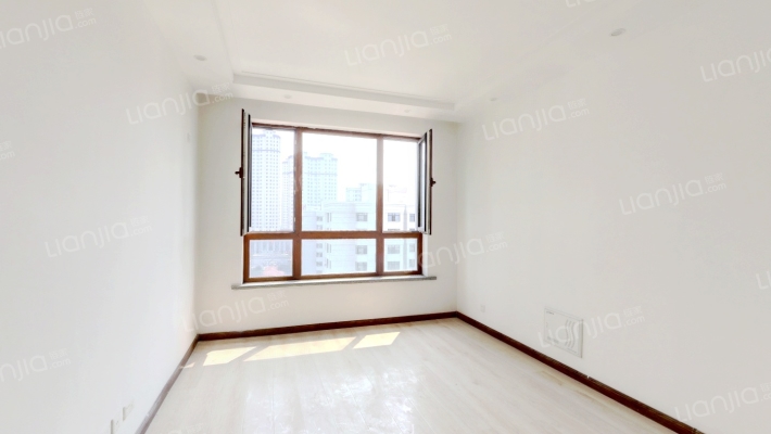 颐品雅居二手房实景图