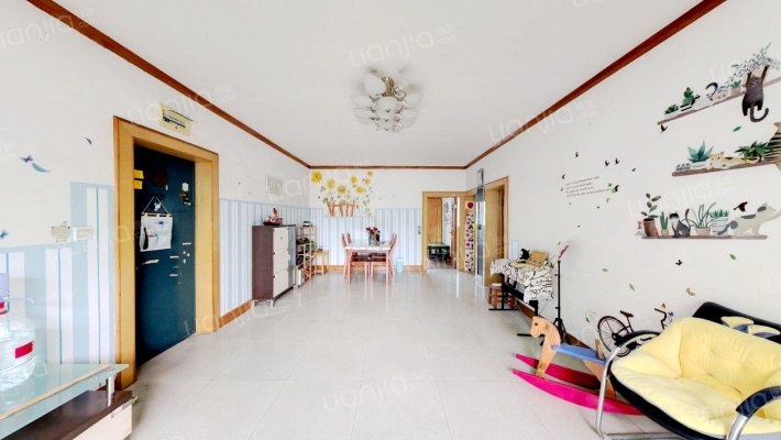 强臣地产二手房实景图