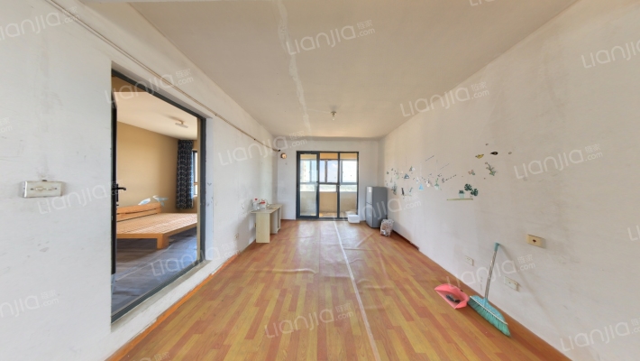 嘉盛香槟一号二手房实景图