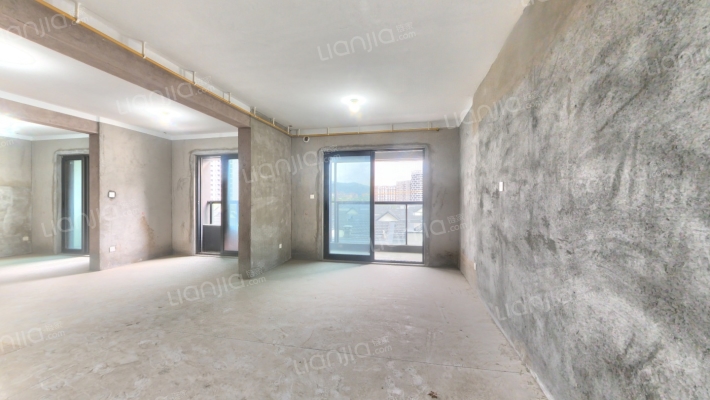 世茂国风源赋二手房实景图