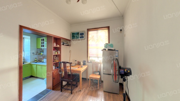 公交金盆小区二手房实景图