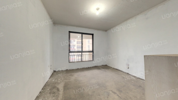 万丰香樟公馆二手房实景图