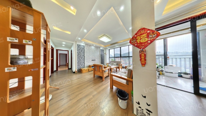 保利春天大道二手房实景图