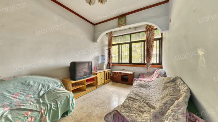 泰山南路一段19号二手房实景图