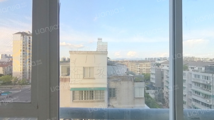 冠达华庭二手房实景图