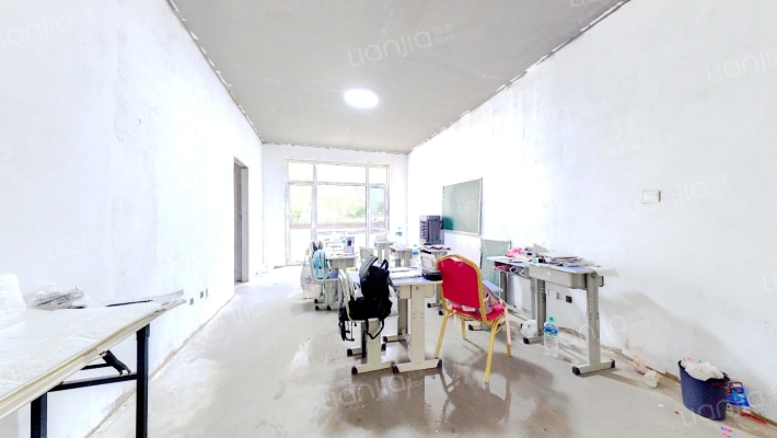 中央悦府二手房实景图