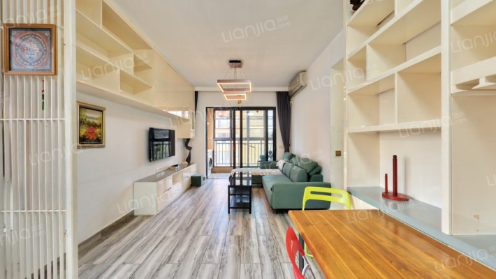 宝翠苑二手房实景图