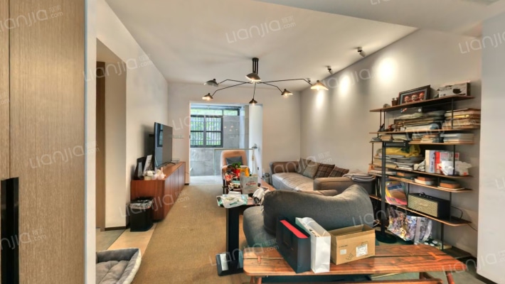 山语海二手房实景图