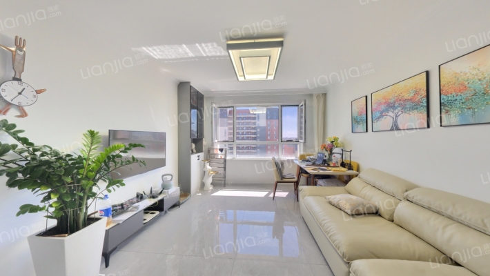 万龙国际城三期二手房实景图