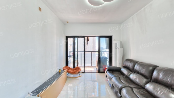 恒虹世纪广场二手房实景图