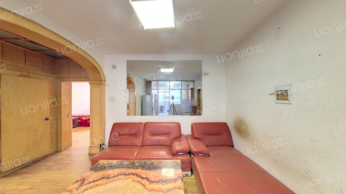 海狮公寓二手房实景图