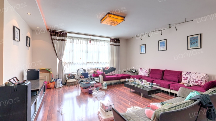 桂冠景城二手房实景图