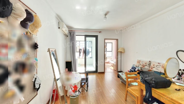 绿地中山华府百合院二手房实景图