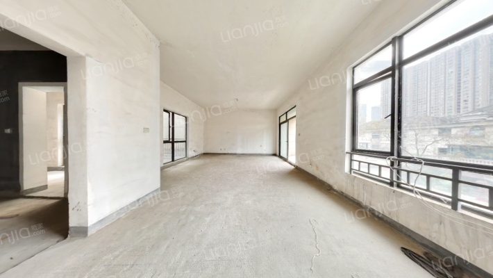 绿地圣罗兰二手房实景图