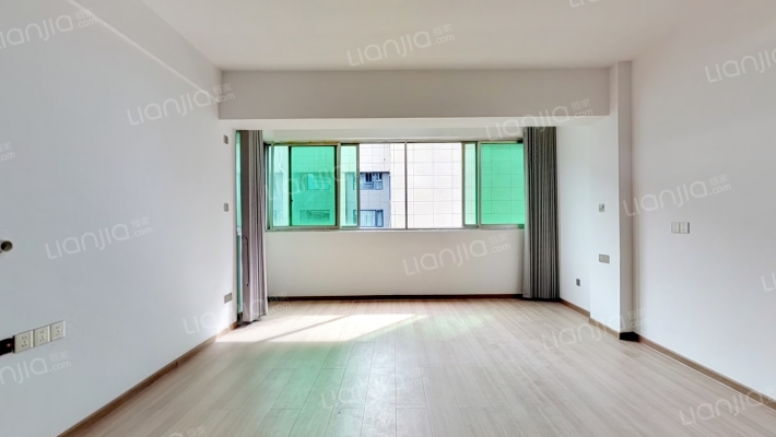 佳信华庭二手房实景图