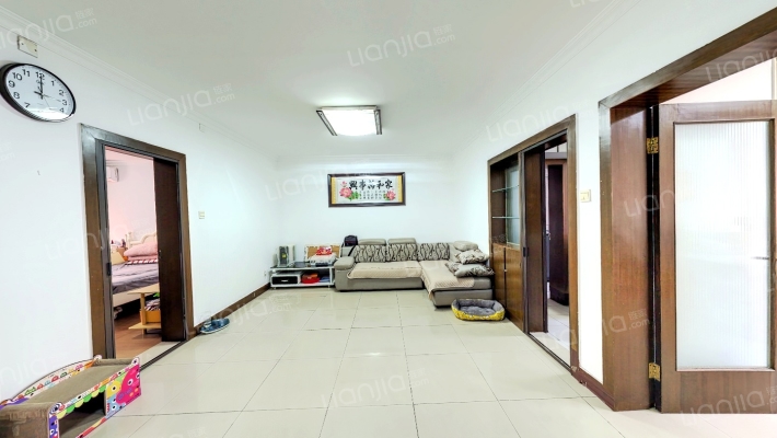 靖海花园二手房实景图