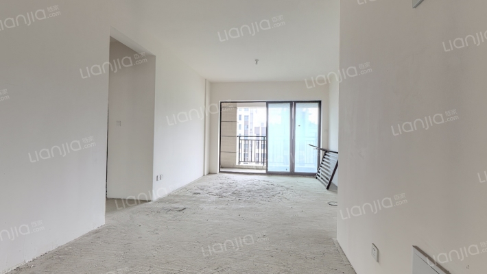 南峰水岸华府二手房实景图