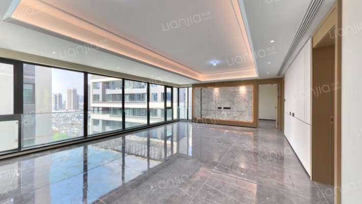 中建映锦江二手房实景图