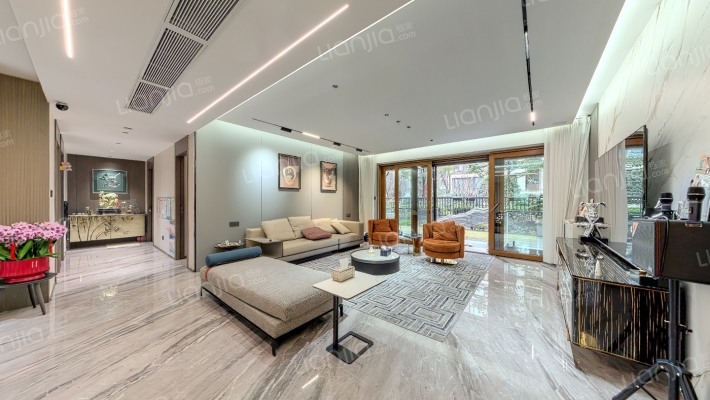 龙湖融信卓越·青云阙二手房实景图