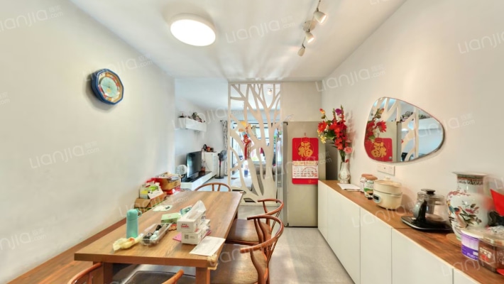 依云上城二手房实景图