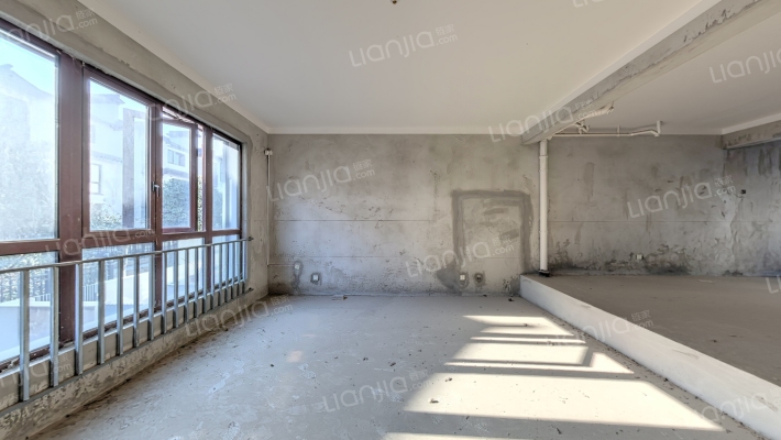 水岸名府二手房实景图