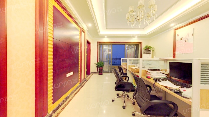 恒大中央广场A区二手房实景图