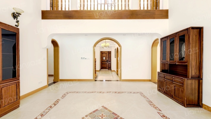 同润圣塔路斯二手房实景图