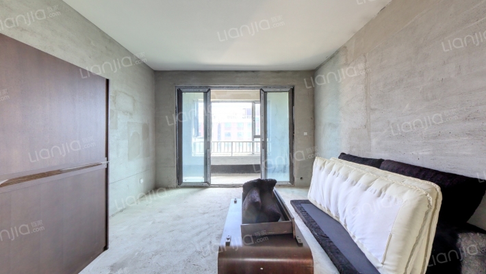 创新绿城二手房实景图