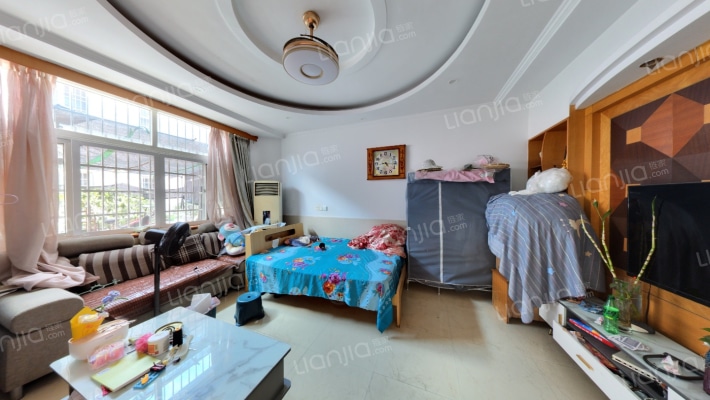 港都锦苑二手房实景图