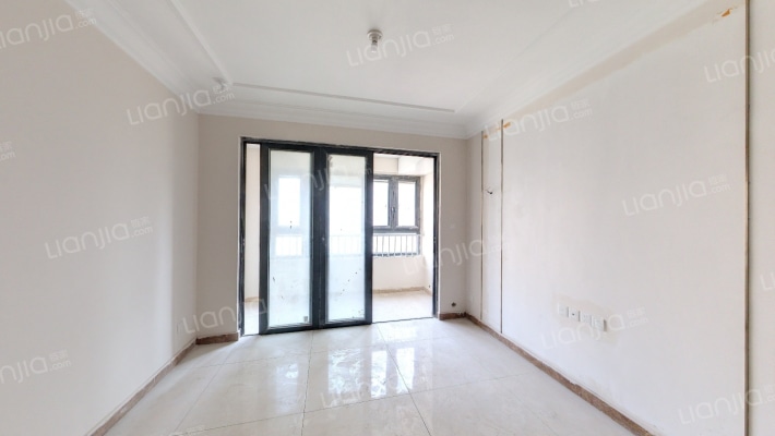 句容恒大文化旅游城二手房实景图