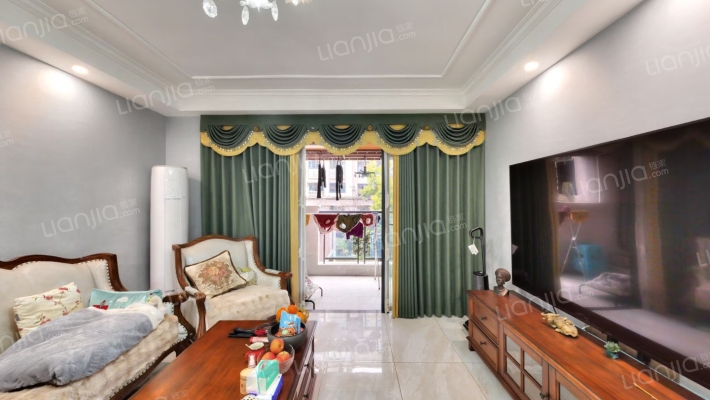 保利山庄海棠二手房实景图