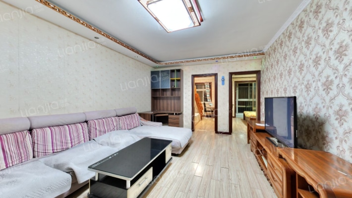 圣泰新苑南区二手房实景图