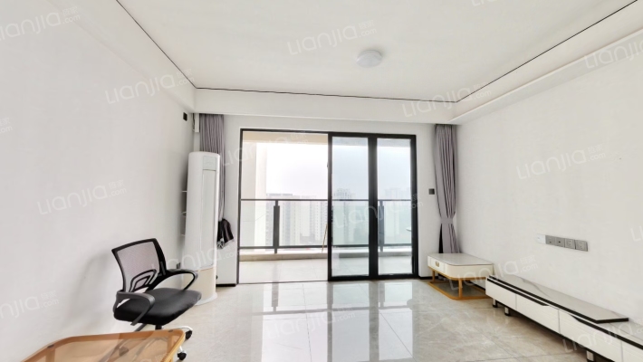 莞民投·和昌莞月湾二手房实景图