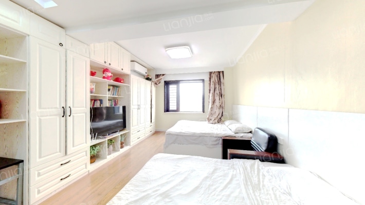 秀月风景二手房实景图