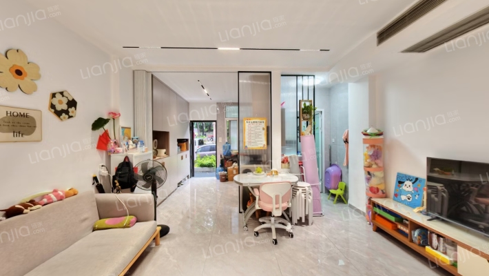 白云山制药厂后山宿舍二手房实景图