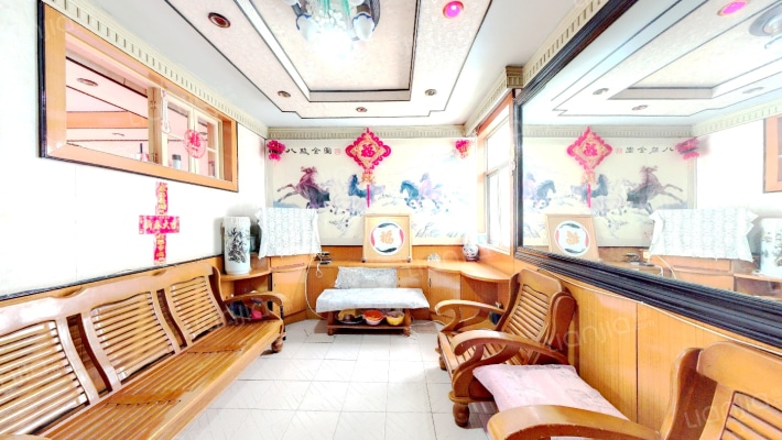 面粉厂家属楼二手房实景图