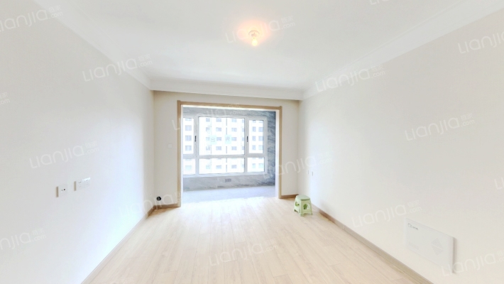 万科翡翠蓝山二手房实景图