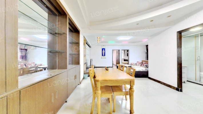 公务员大厦二手房实景图