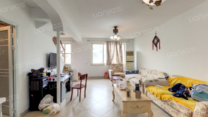 东岸锦城C区二手房实景图