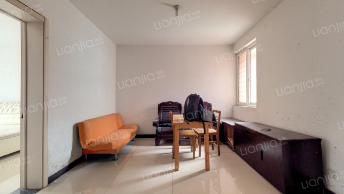 清泓花苑二手房实景图