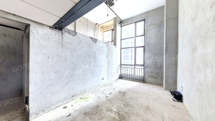 兴旺小爱同学二手房实景图