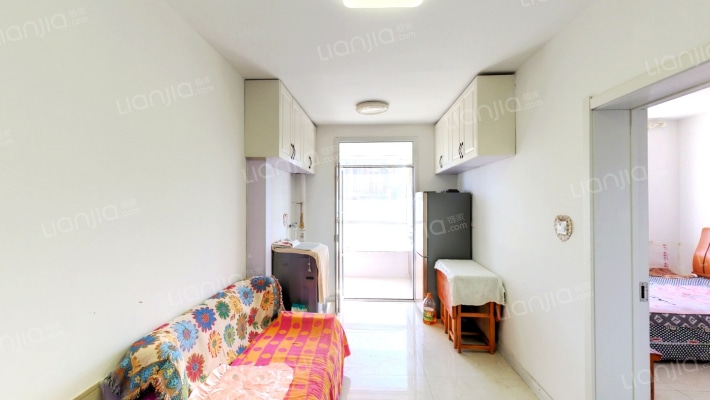 雷凯尼绅二手房实景图