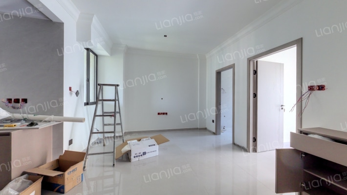 来凤花苑二手房实景图