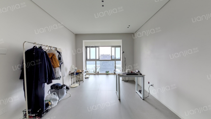 融创金成臻华府二手房实景图