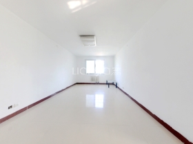 双气房2005年小区 中间楼层  生活 交通便利