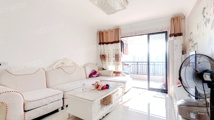 卓越东部蔚蓝海岸三期二手房实景图