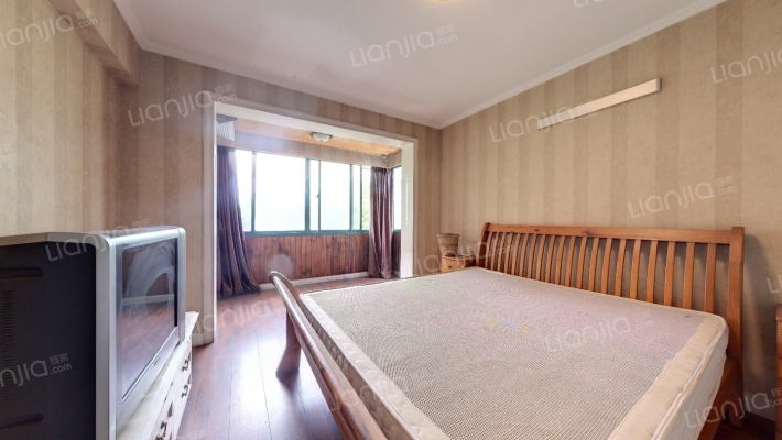 东新园新湖苑二手房实景图